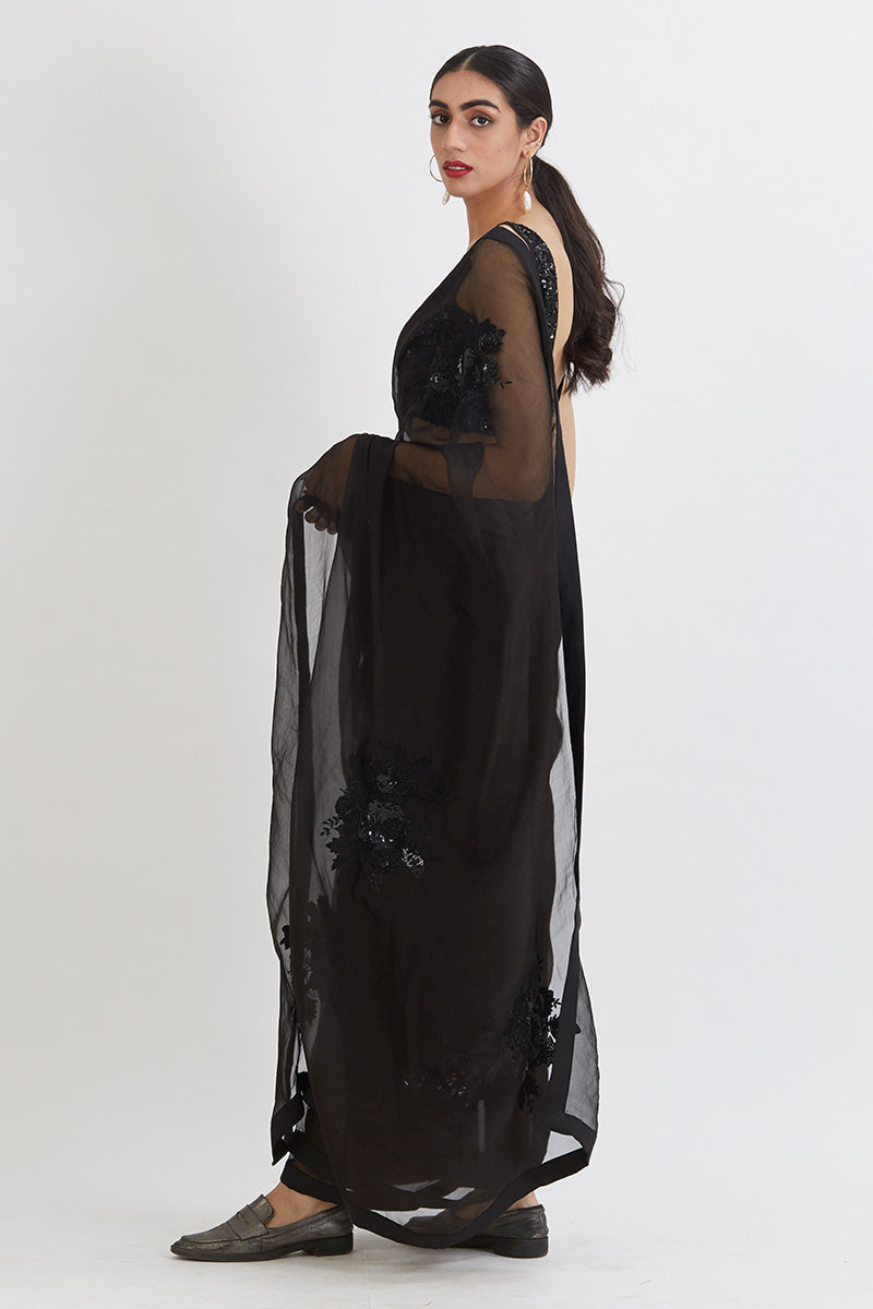Black Aradhana Saree