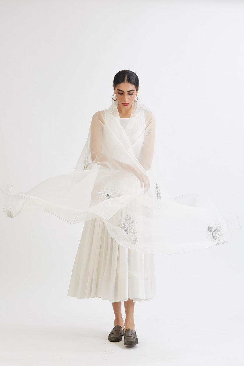 Ivory Aradhana Anarkali With Organza Dupatta - anarkali dress